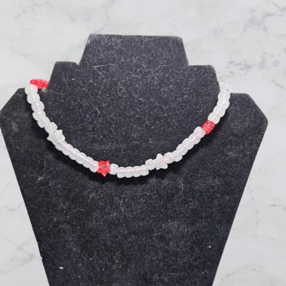 Beaded Elastic Red Star Necklace - Handmade
